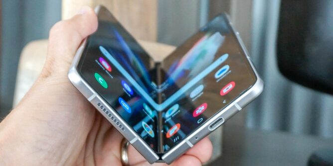 Galaxy Z Fold 3